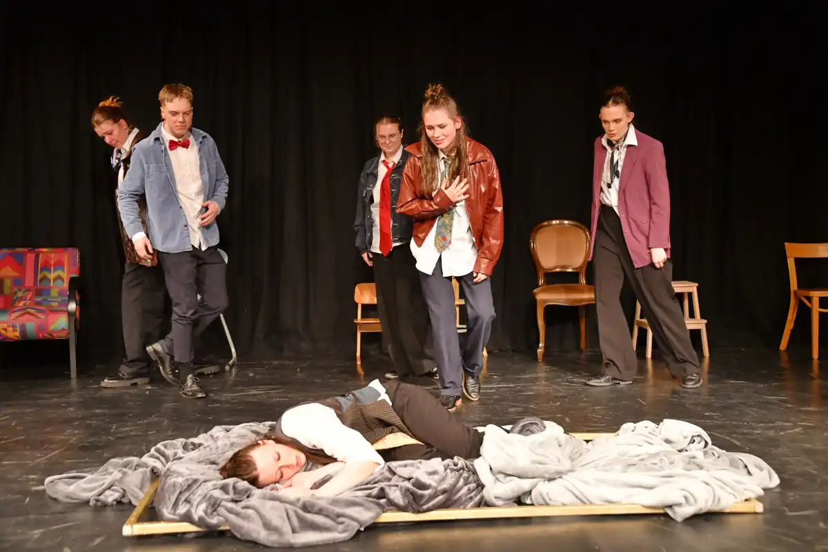 Aufführung der Theatergruppe dramt:ush im Manegentheater in Friedrichshafen (Foto: Paul Silberberg)