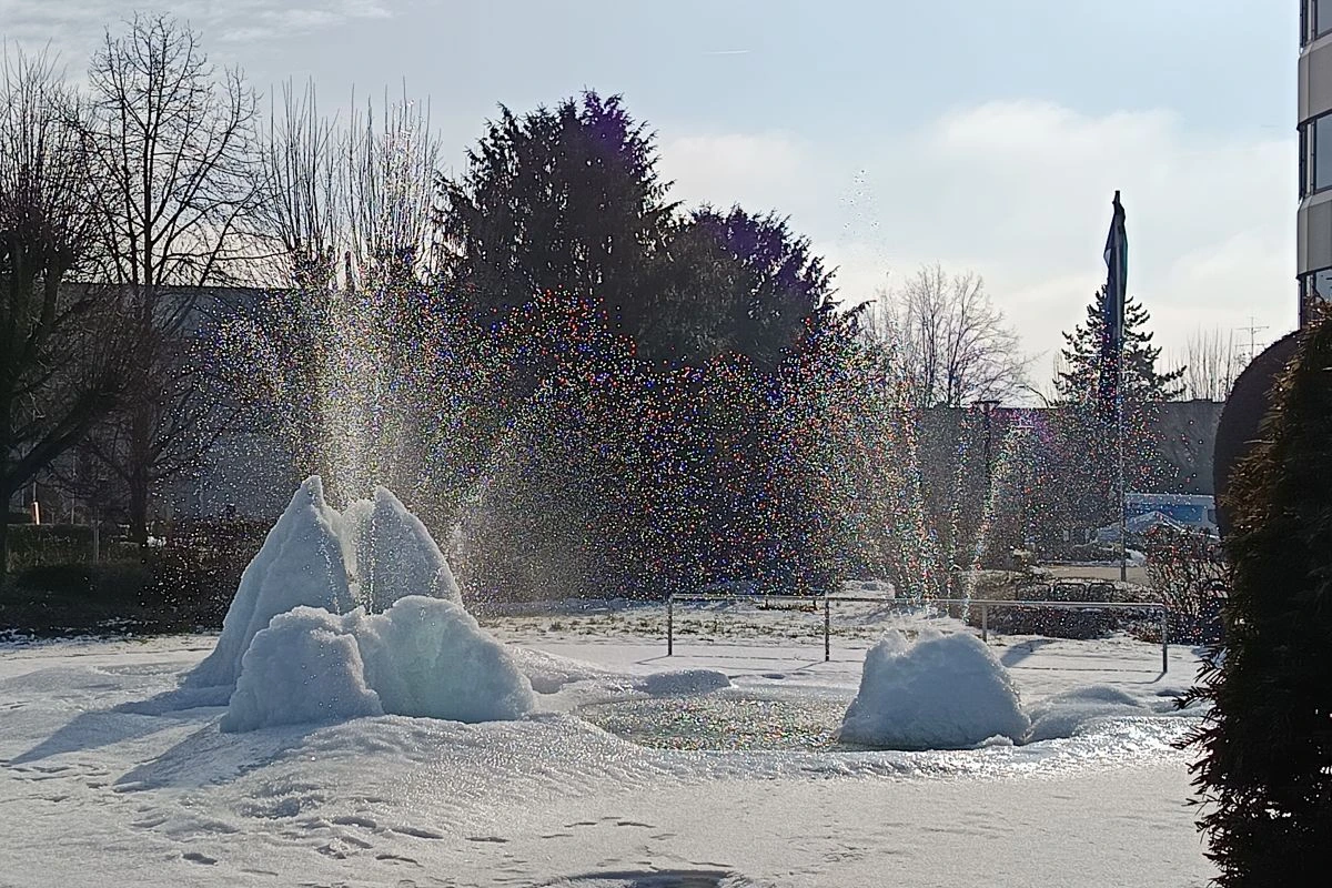 Eissäulen im Edison-Park an der Ecke Ohmstraße / Siemensstraße/ Edisonstraße in Unterschleißheim (Foto: Peter Marwan)