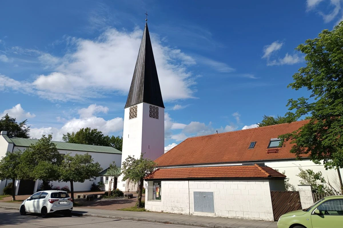 Genezareth-Kirche in der Alleestraße in Unterschleißheim (Foto: Peter Marwan)
