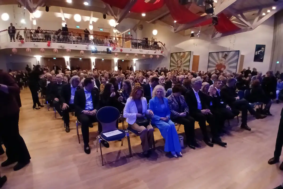 Der Festsaal war wieder bis auf den letzten Platz gefüllt. (Foto: Helmut Göbel)