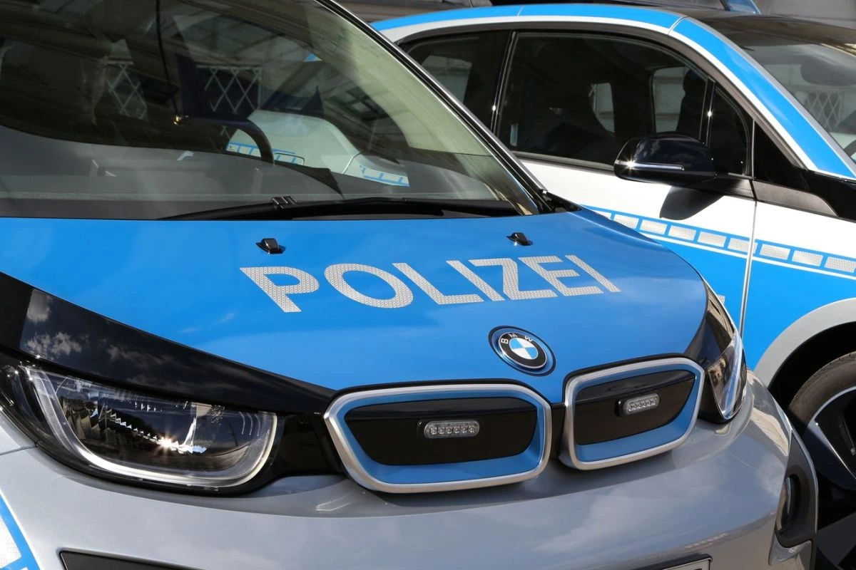 Dienstfahrzeug der Bayerischen Polizei (Foto: © Bayerische Polizei)