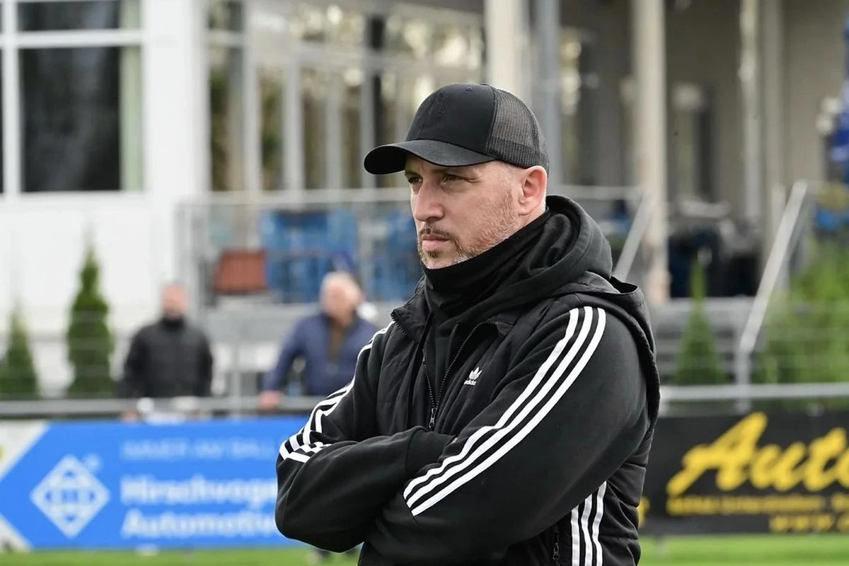 SV Lohhof Fußball, Trainer Franco Simon (Foto: Thomas Ernstberger, tom@opatom.de)