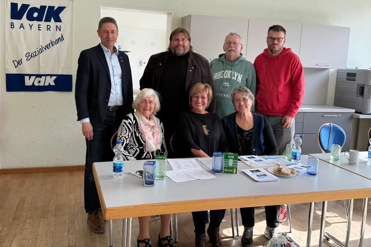 1.BGM Christoph Böck, Johanna Krimmer, Stefan Krimmer, Stadträtin Sibylle Bichlmeier, Siegfried Albert, Eleonora Haaf, Sebastian Pauly (Foto: VdK Unterschleißheim)