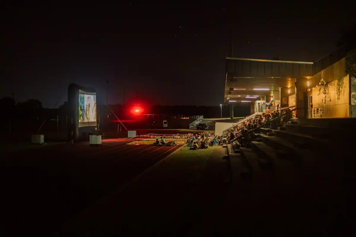 OpenAir-Kino im Hans-Bayer-Stadion. Foto: Cornelius Becker